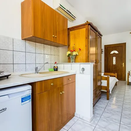 Laskarina Onar アパート *