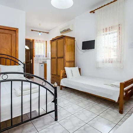 Laskarina Onar ポトス