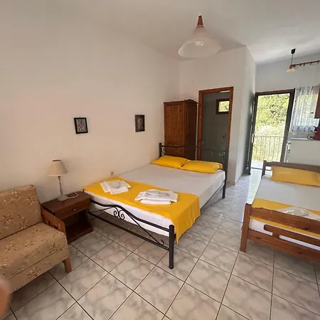 アパート Laskarina Onar