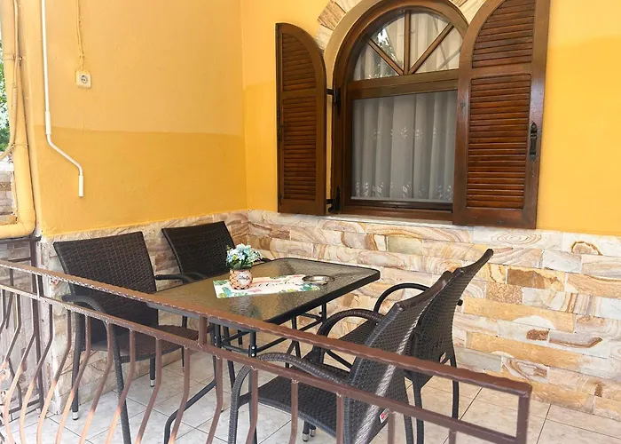 Laskarina Onar Apartament Potos